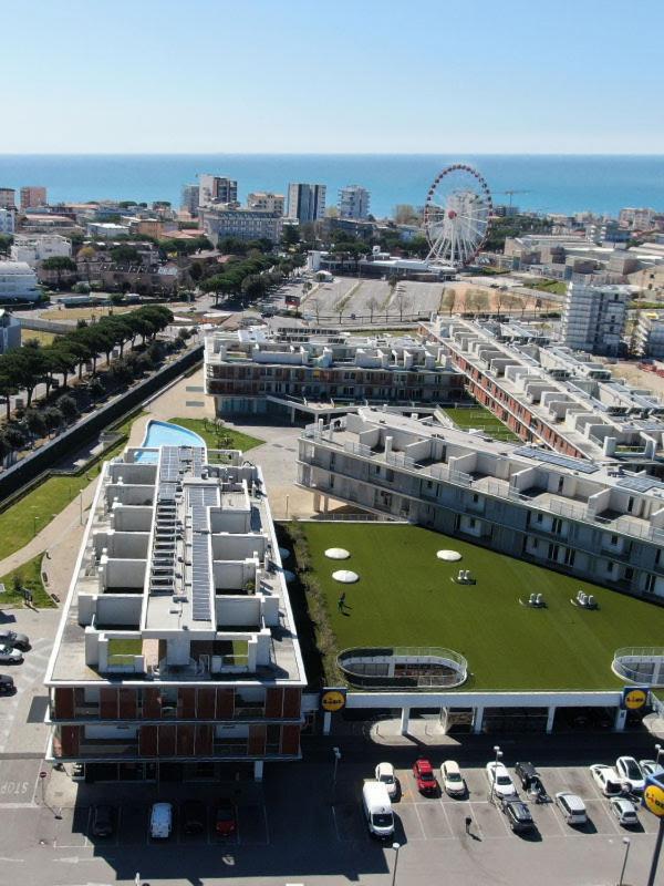 Isola Blu Luxury Apartment Lido di Jesolo Exterior foto